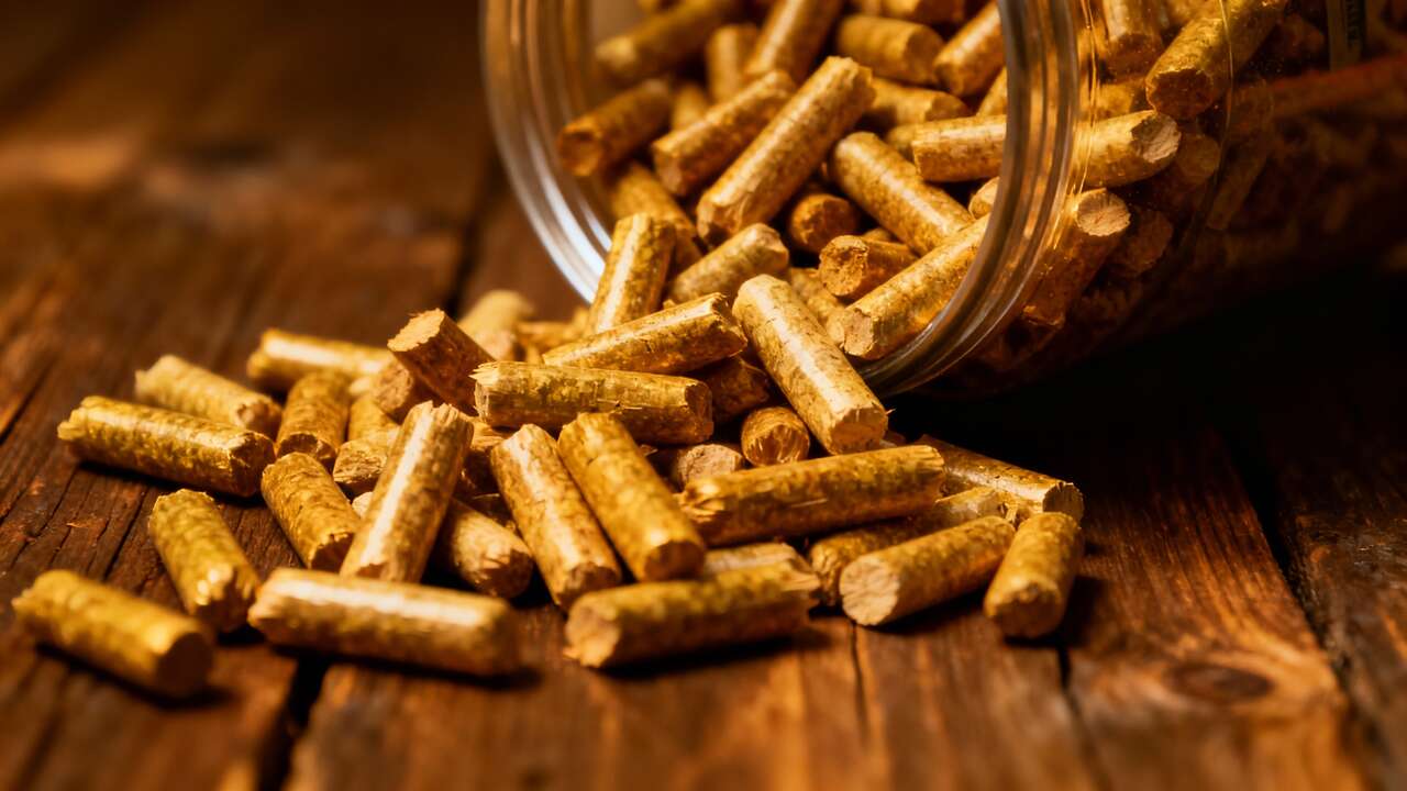 Granulés de bois : pour sauver votre poêle et votre argent, surtout, tamisez vos pellets