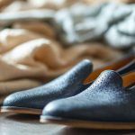 Ne jetez plus ce vieux papier gratuit : 5 astuces méconnues pour stopper l’humidité dans vos chaussures et placards